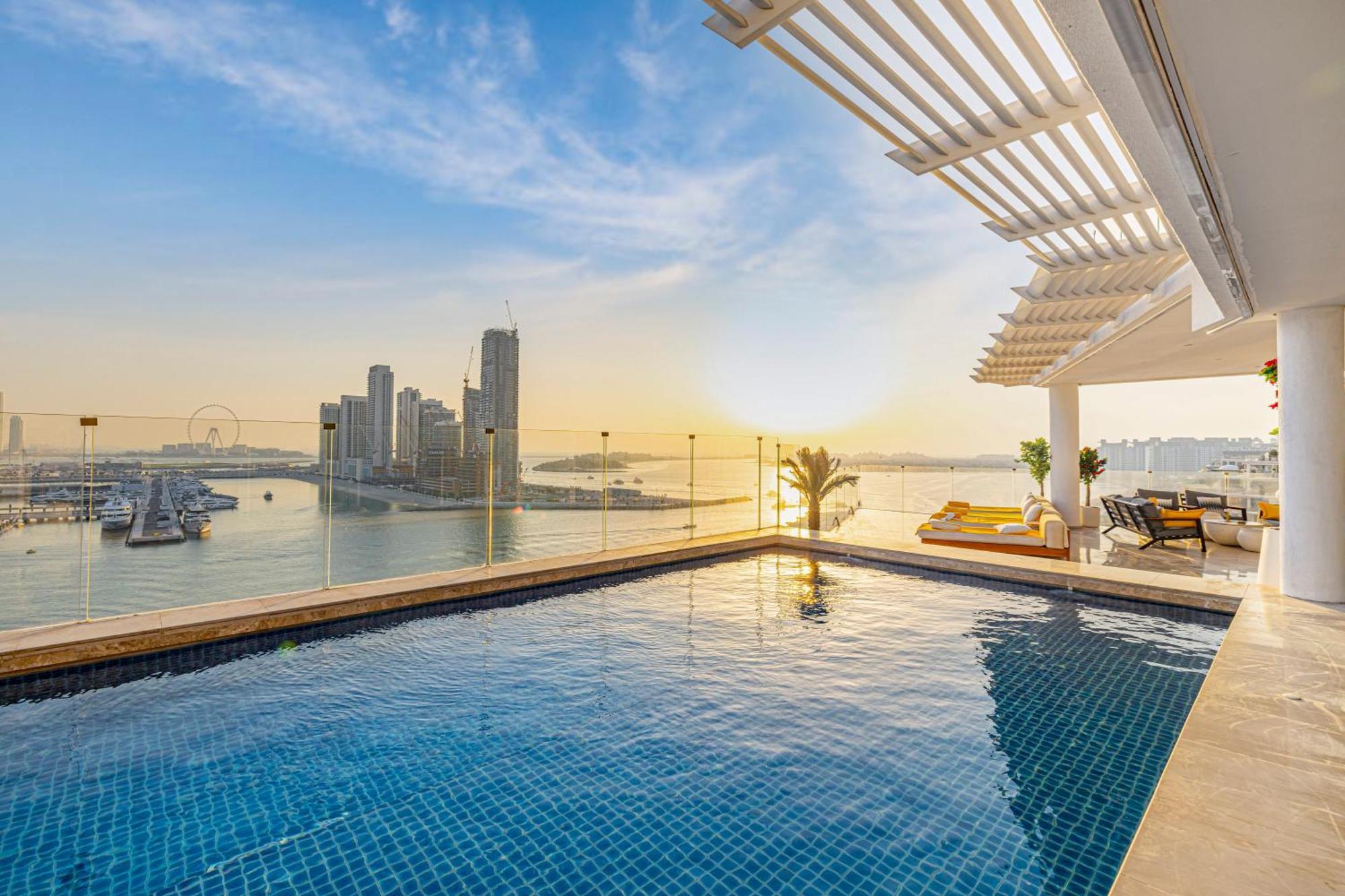 Five Palm Jumeirah 2Br Luxury Penthouse , Full Marina See View With Private Pool Dubai Esterno foto